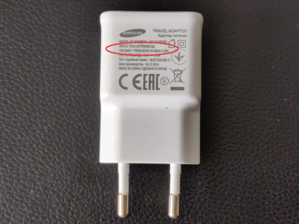 Adaptateur prise Canada vers Tunisie Voltage Fréquences Adaptateur