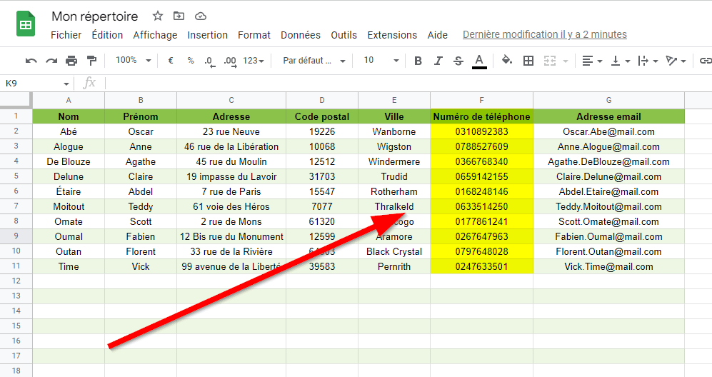 Liste de numéros de téléphone non formatés.